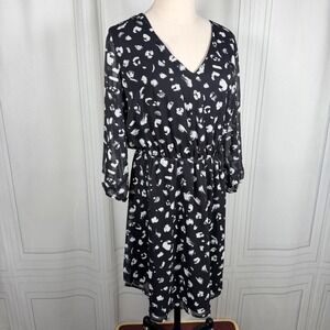 Collective Concepts Evereve Revel 3/4 Sleeve Dress Medium NWT Black White